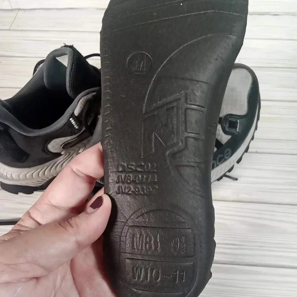 New Balance shando black lace up unisex men's 8.5-9.5 women 10-11